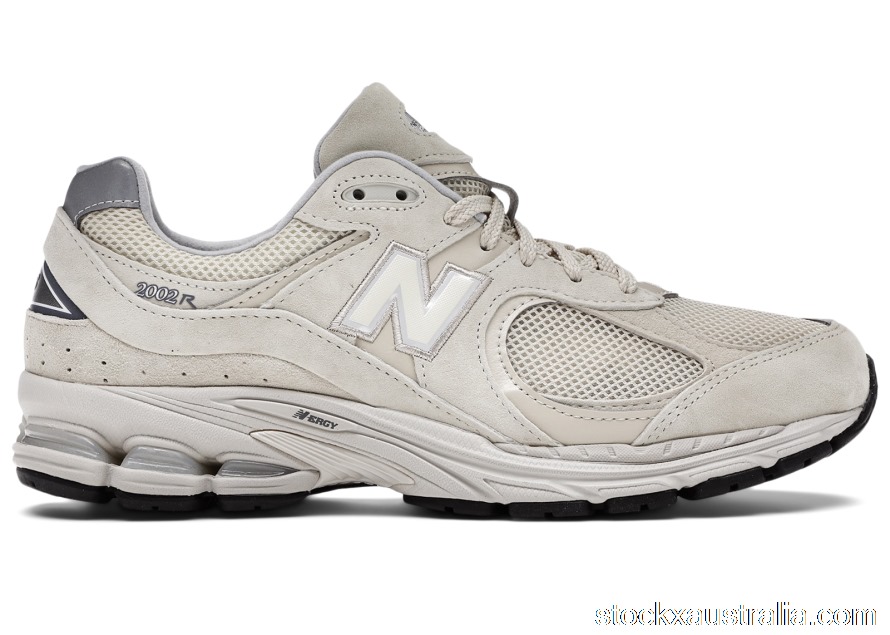New Balance 2002R Bone Light Aluminum ML2002RE QH