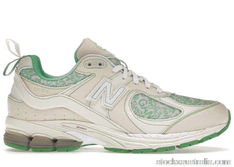New Balance 2002R GANNI Turtledove M2002RGC QH