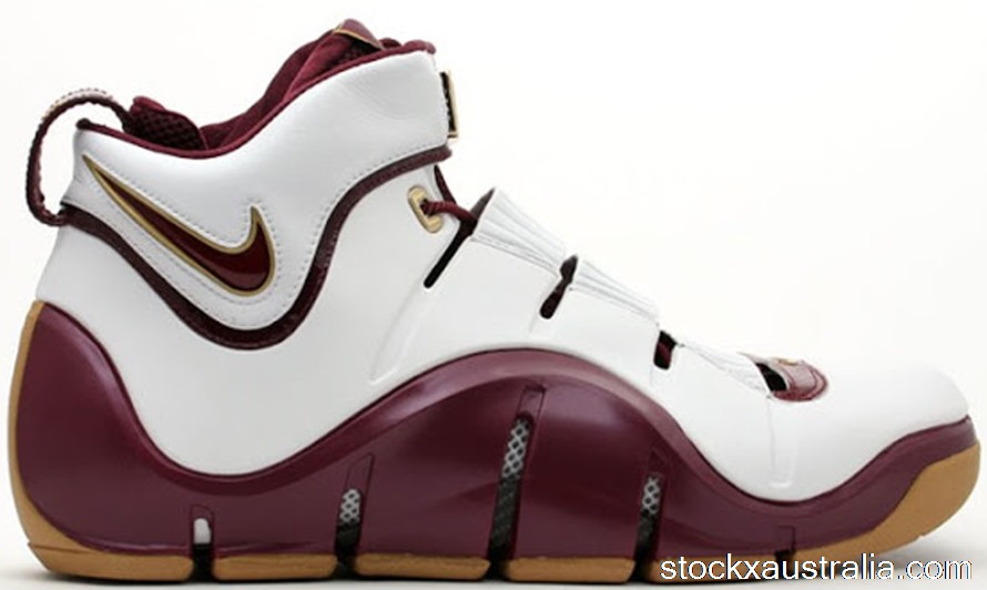 Nike LeBron 4 Christ the King Home PE QH