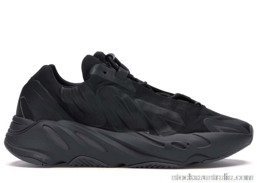 adidas Yeezy Boost 700 MNVN Triple Black FV4440 QH